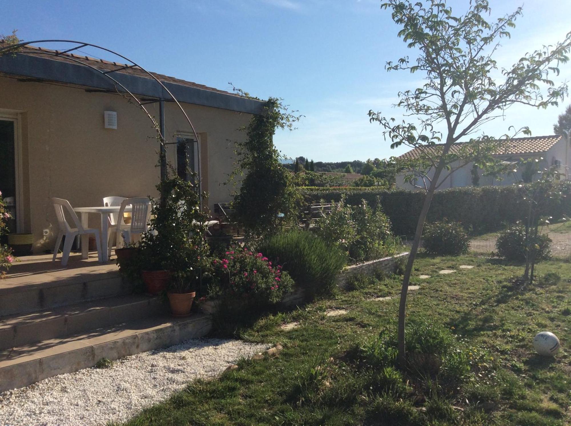 Chambre D Hotes Dans Le Vaucluse Мазан Екстериор снимка